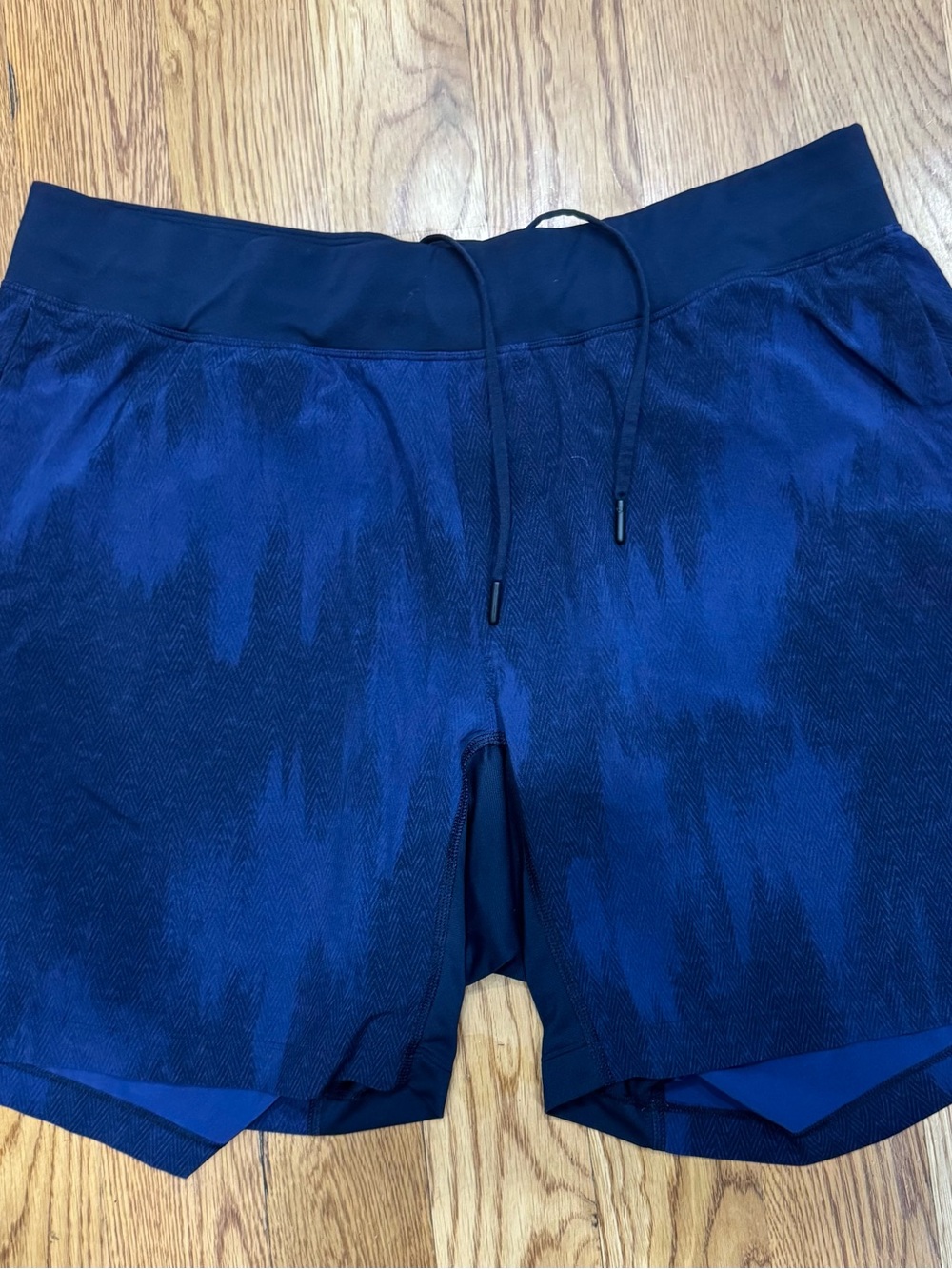lululemon athletica Men's Textured Navy Blue Athletic Shorts
